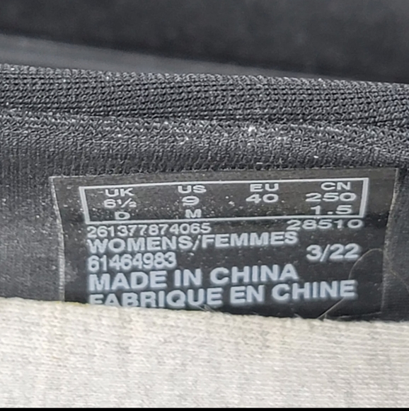 Clarks Cloudsteppers Ayla Low Black Flats Slip On Comfort Women’s 9 US - Picture 9 of 9